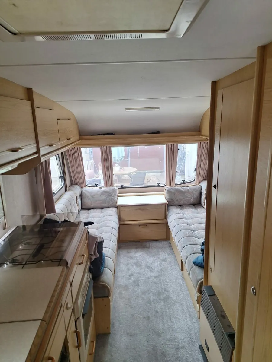 Caravan - Image 4