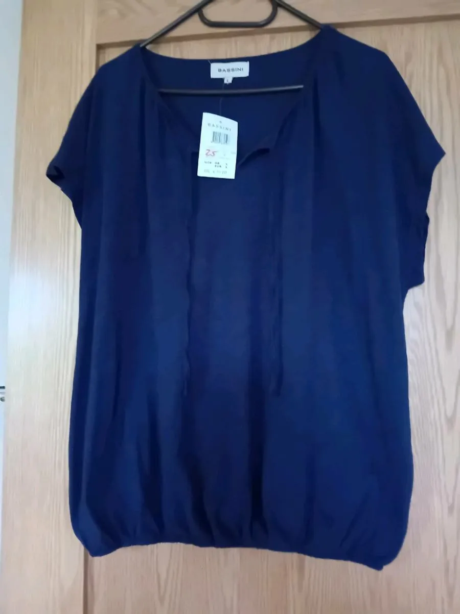 Ladies Top -Size Large - Image 1