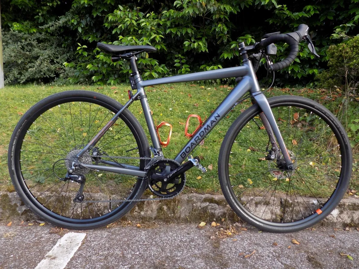 2023 Boardman ADV 8.6 Gravel Bike | Size: Medium - Image 2