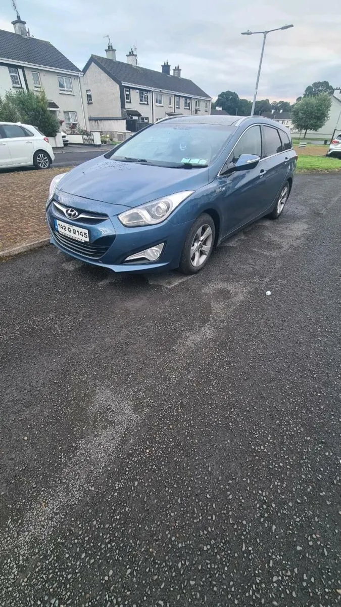 2014 Hyundai i40 estate - Image 2