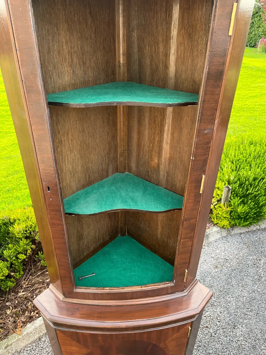 Wooden orner cabinet - Image 4