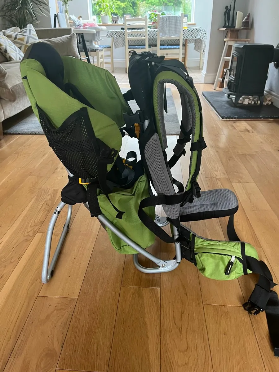Deuter Child carrier - Image 1