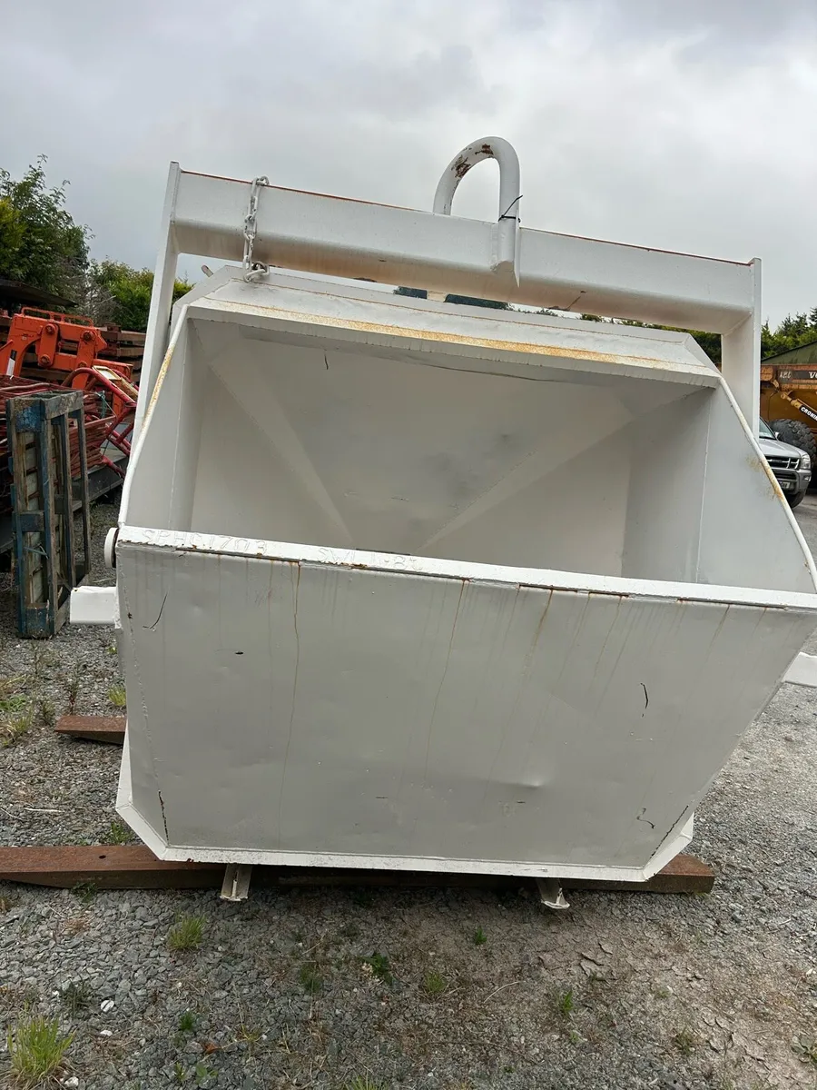 Concrete Skip - Image 4