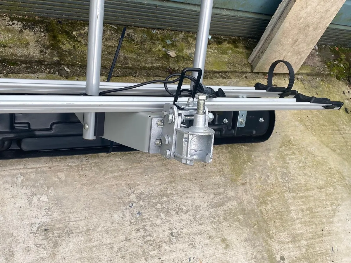 Bike rack for car - Image 1