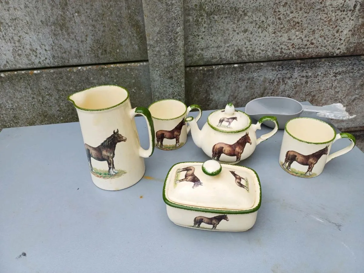 Vintage Ceramic Horse Patern Set - Image 2