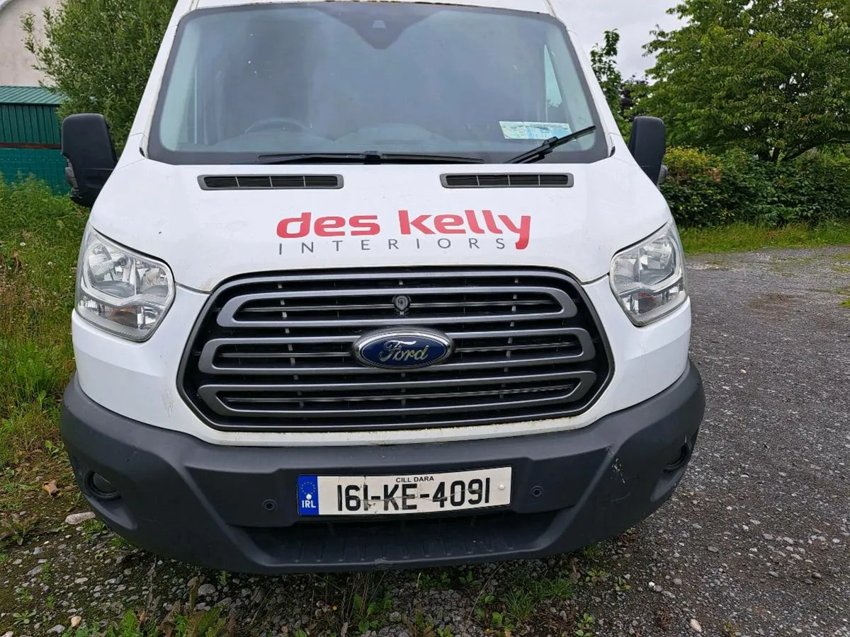 Transit van - Image 3