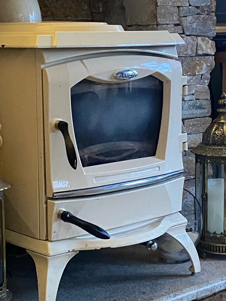 Stove - Image 1