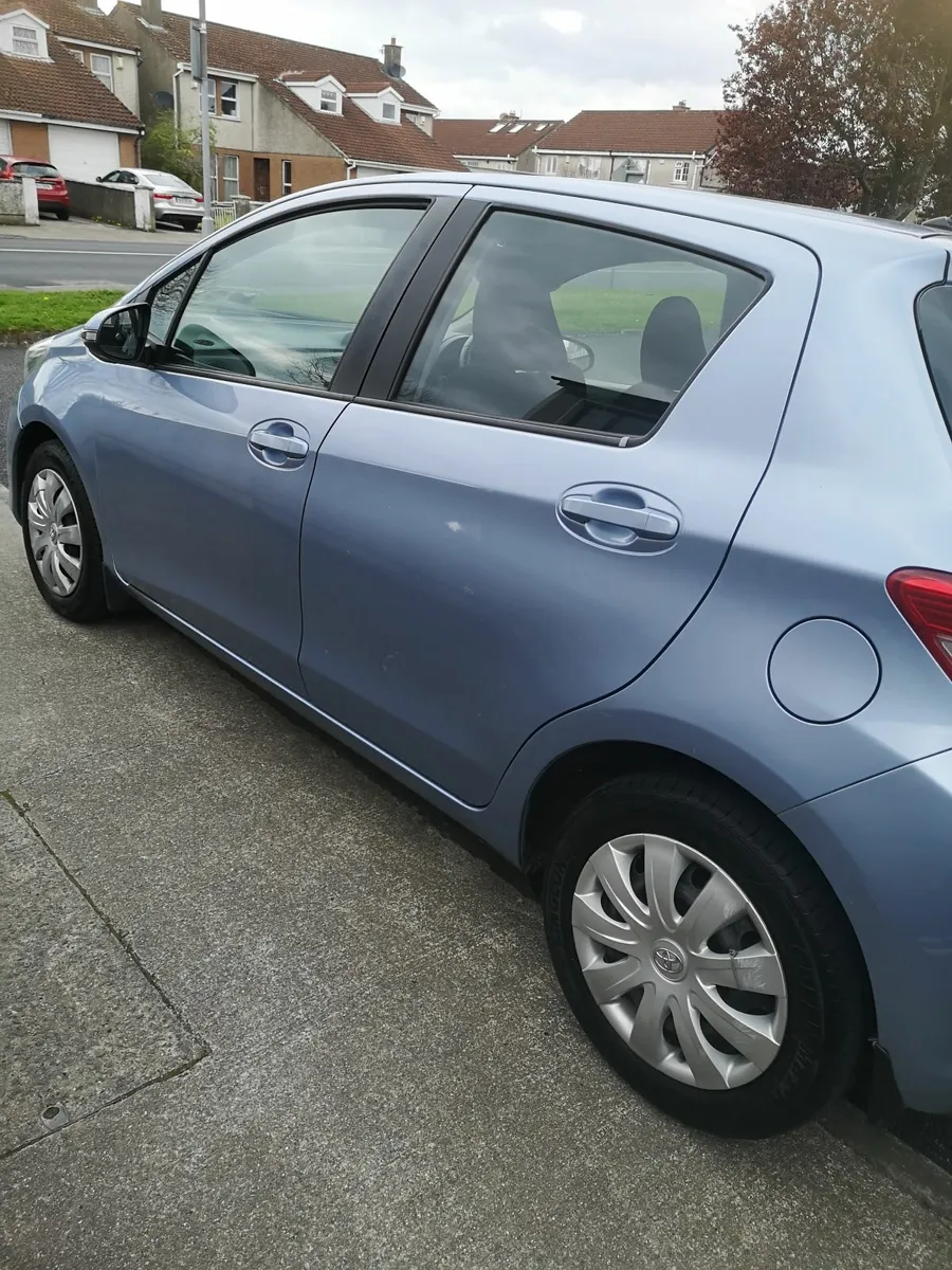 Toyota Yaris 2014 - Image 3