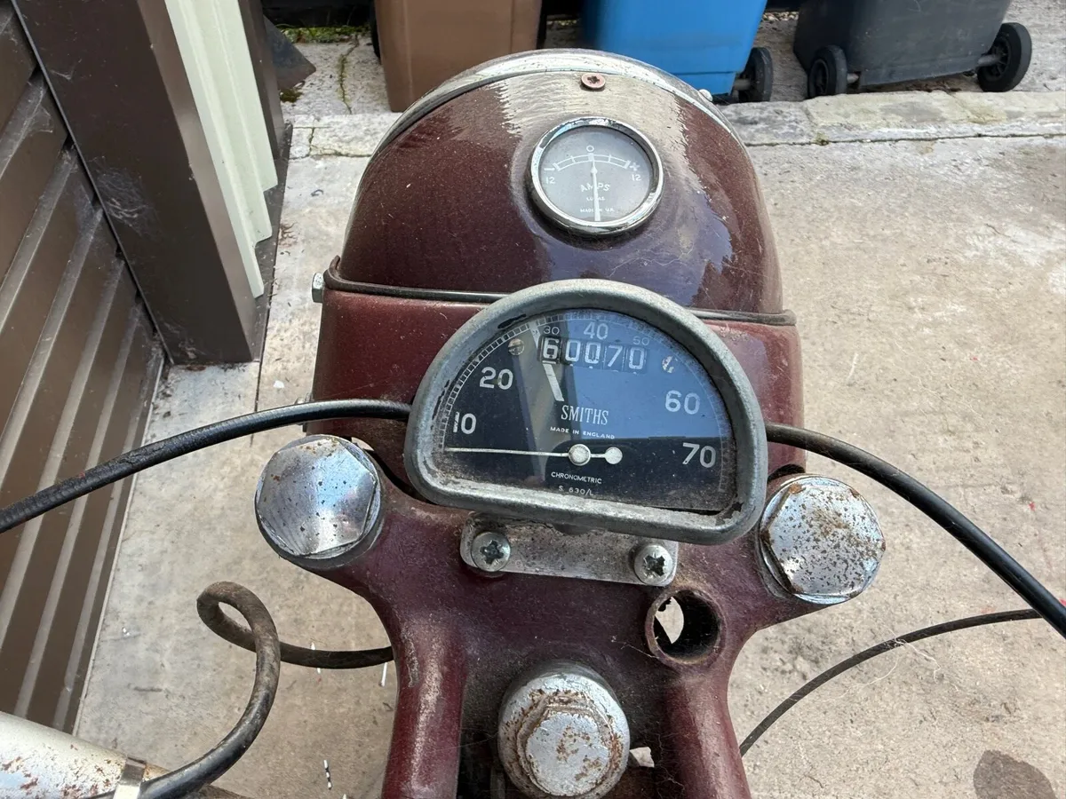 1961 BSA C12 250CC Bike - Image 4