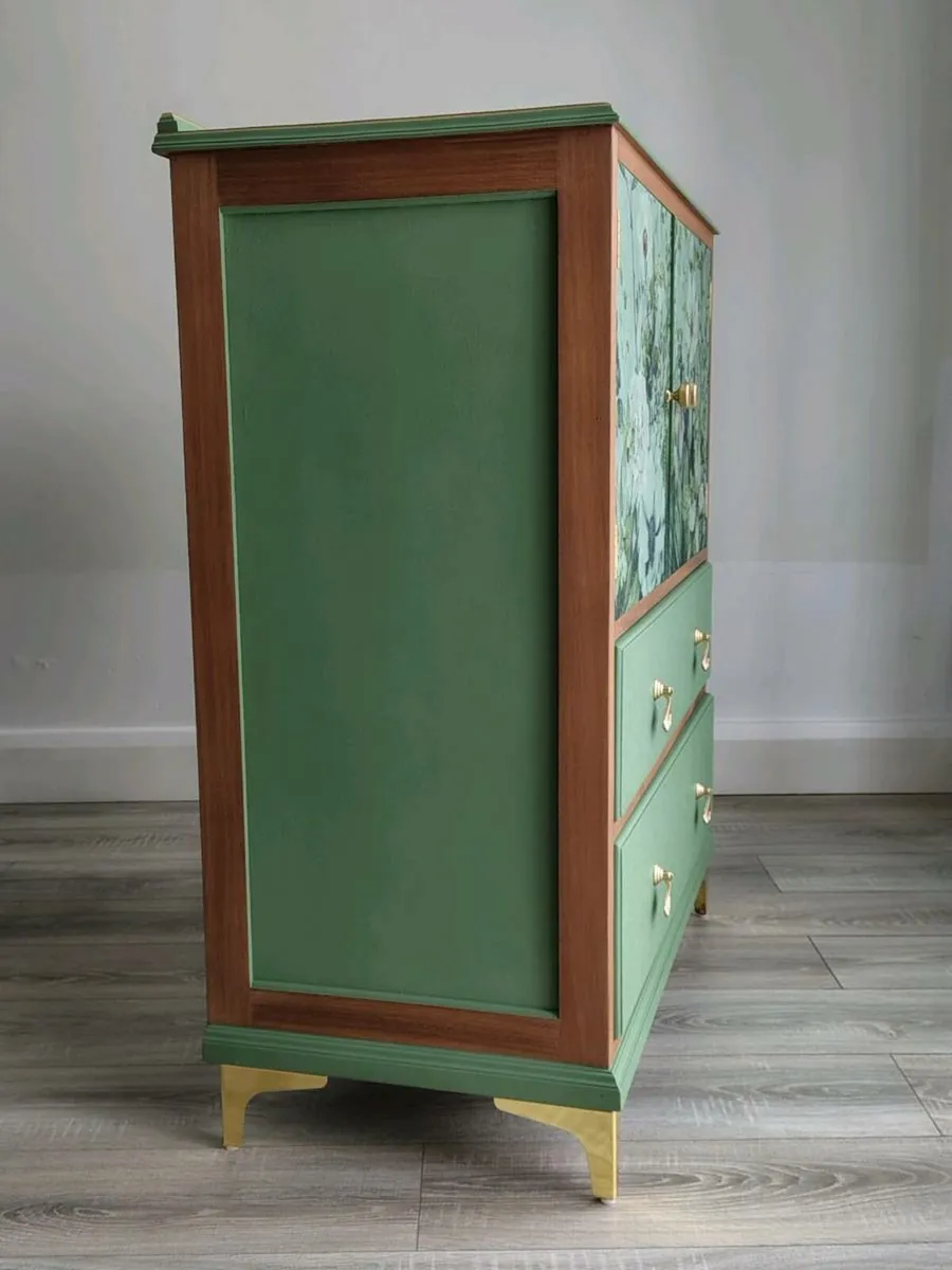 Vintage cabinet/drinks cabinet - Image 4