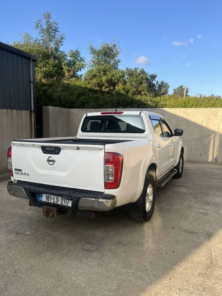 Nissan Navara 2.2 - Image 3