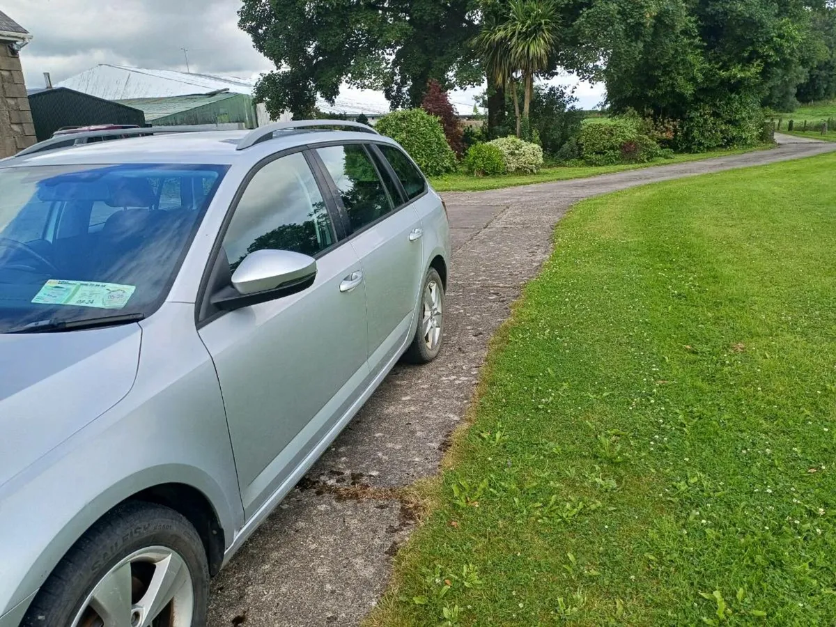 Skoda octavia combi 1.6TD - Image 4