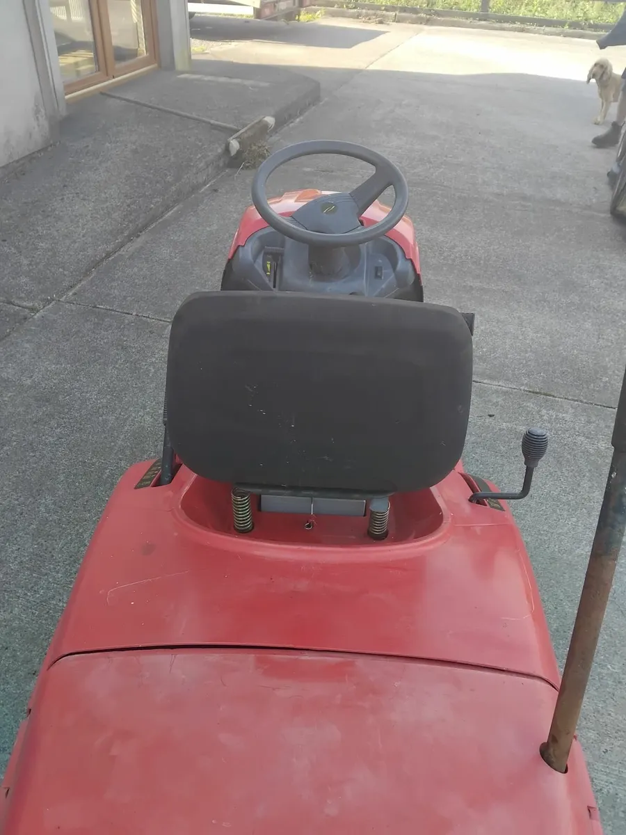 Castelgarden mower 15.5hp hydrostatic - Image 2