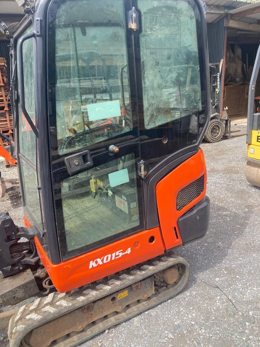 Kubota KX015-4 excavator - Image 3