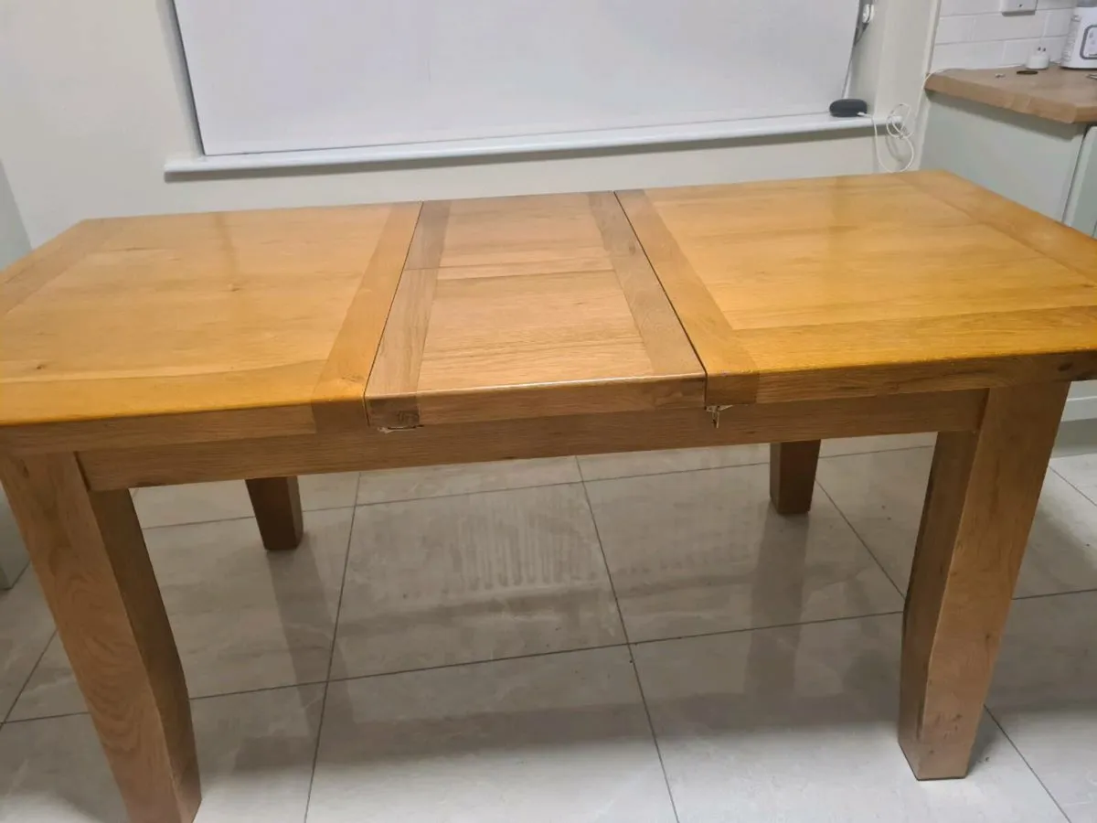 Kitchen Table - Image 4
