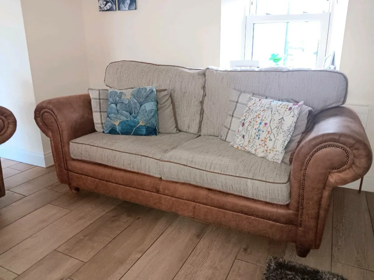 3 piece suite of furniture - Image 3