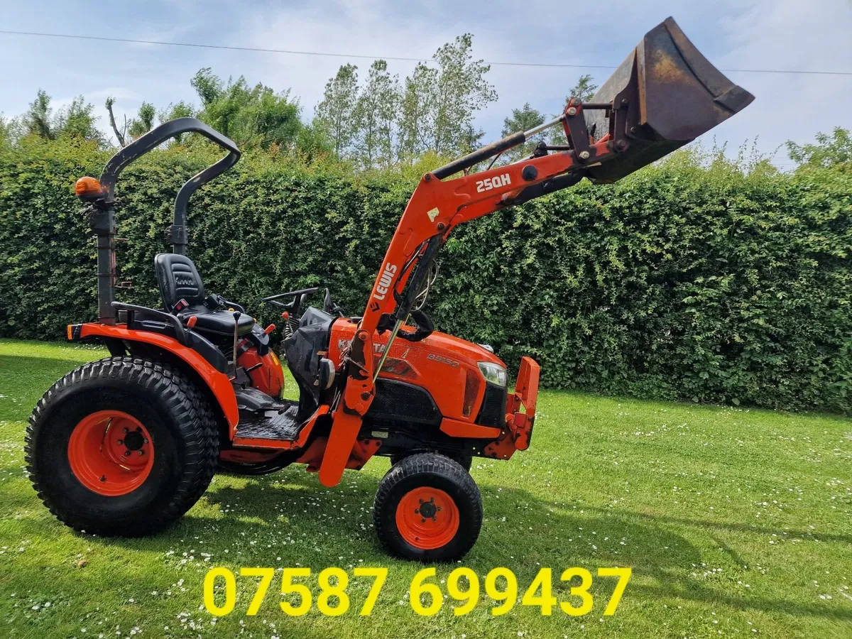 Kubota B3150 Compact Tractor with Loader - Image 3