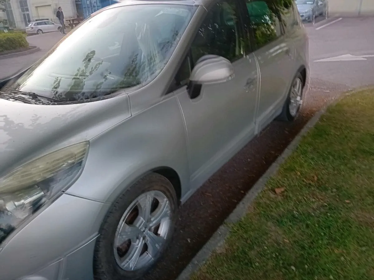 2010 grand scenic 7 seater nctd and taxed - Image 2