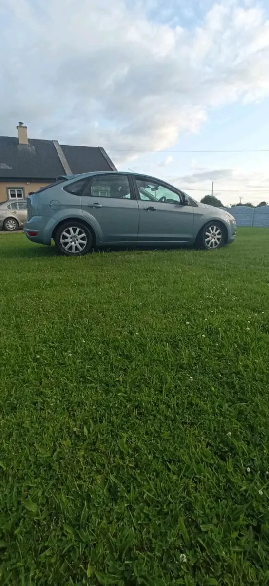 Ford focus car - Image 1