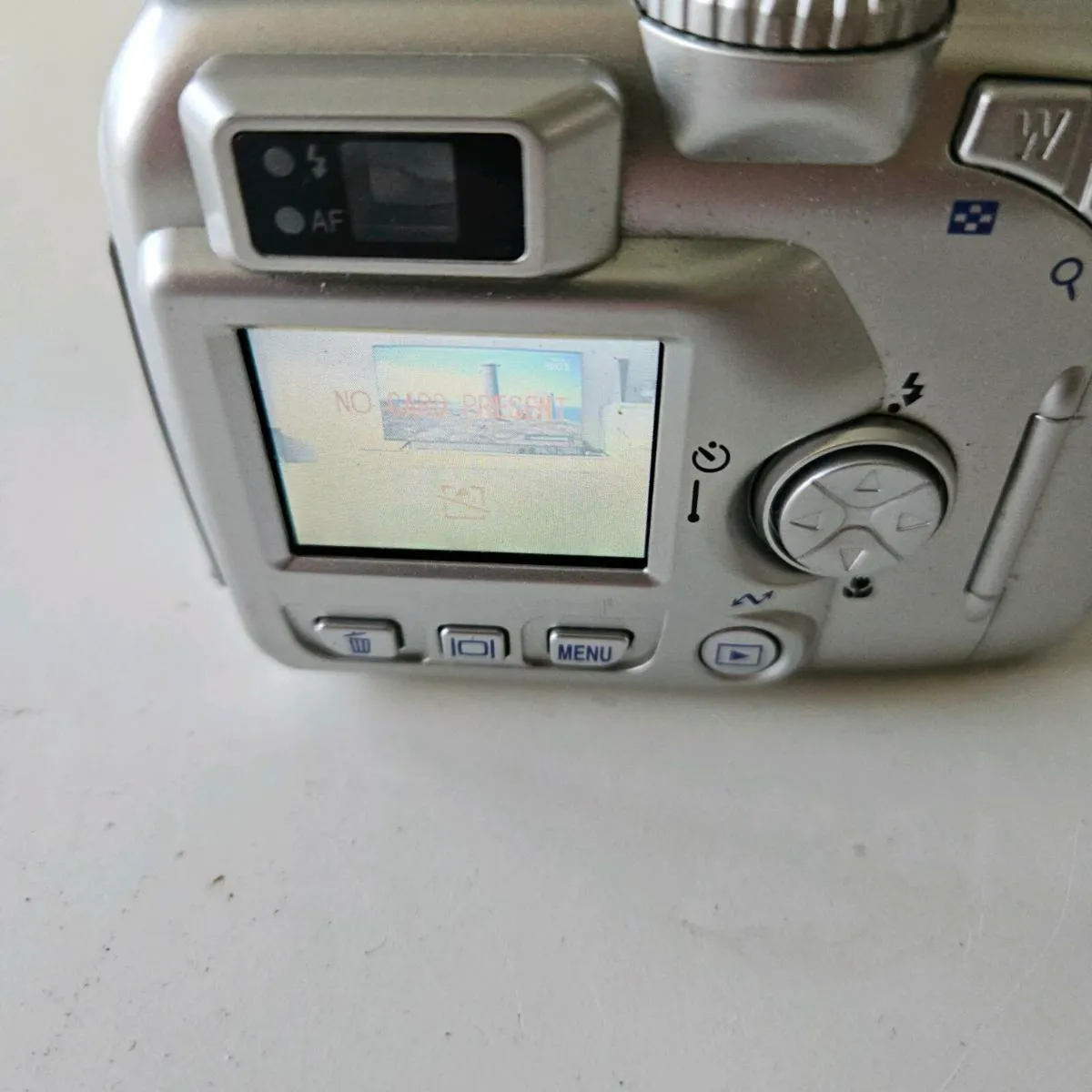 Nikon coolpix 3100 camera - Image 3