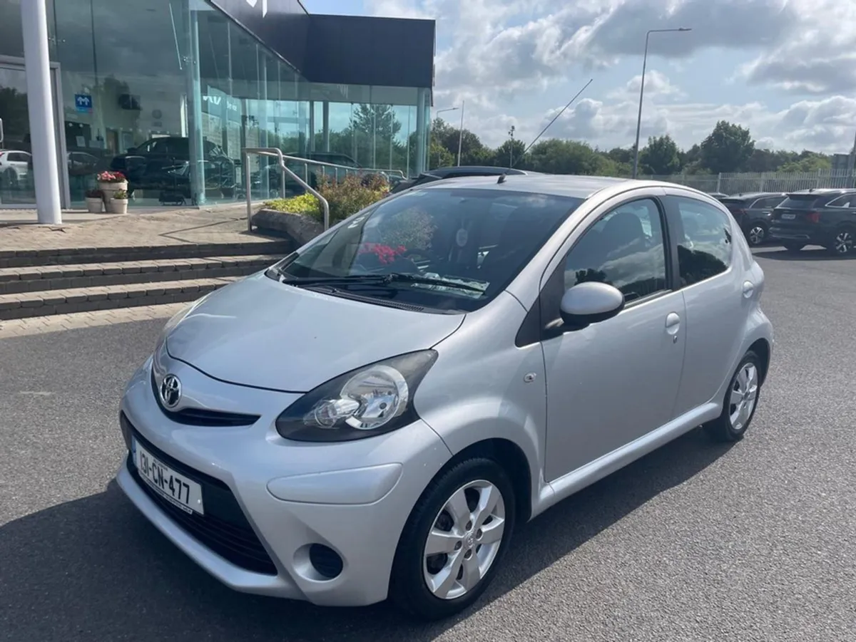 Toyota Yaris 1.0 Sport 4DR (only 40 Mins From Dub - Image 2