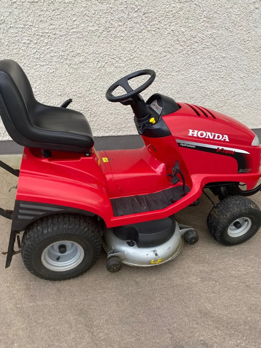 Ride on lawnmover - Image 3