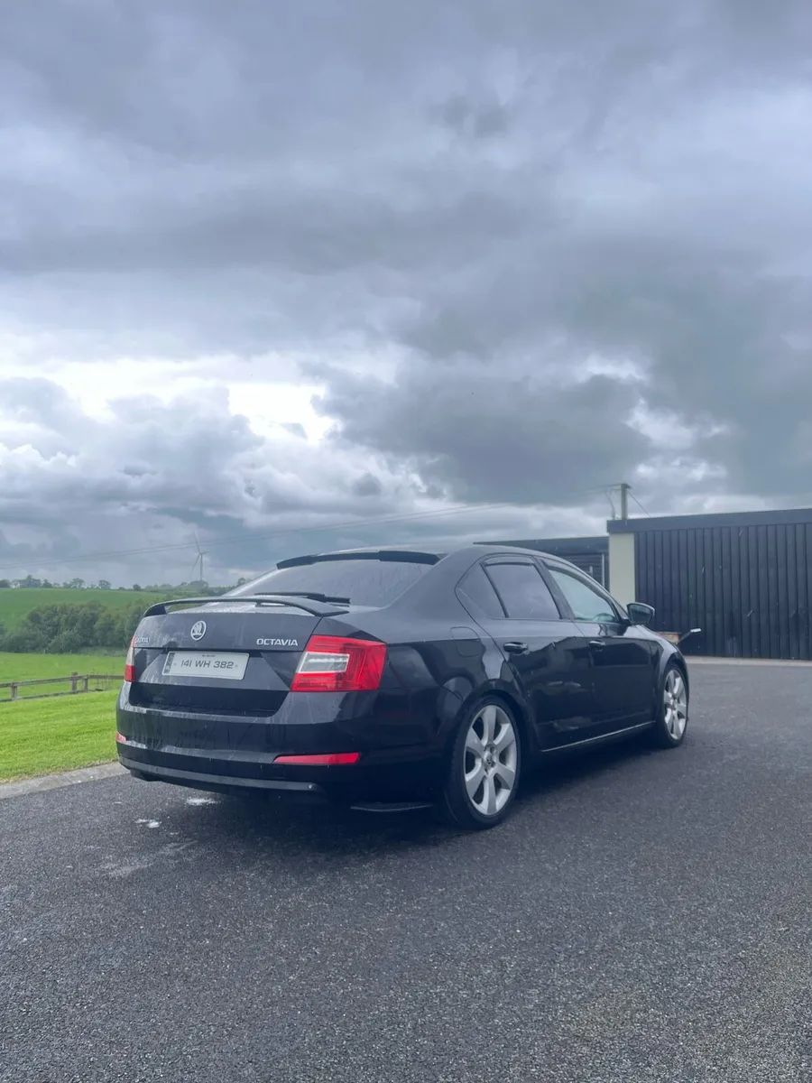 Skoda Octavia 2.0TDi Elegence - Image 2