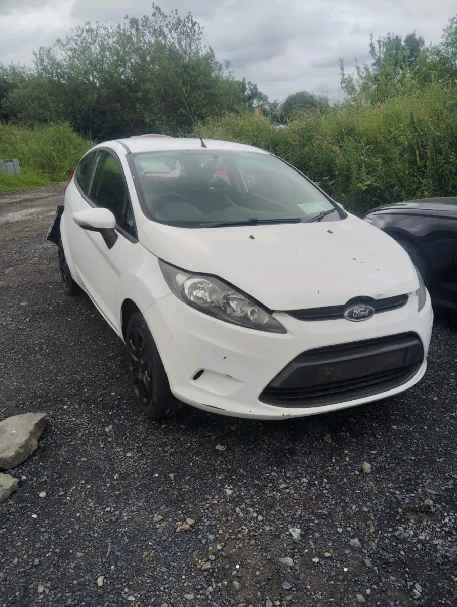 Breaking ford fiesta 2011 1.25 petrol - Image 1
