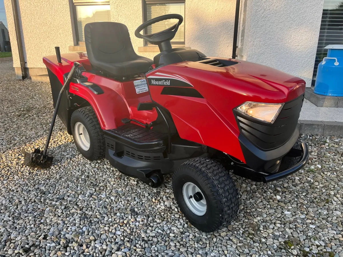 Mountfield 16hp Hydrostatic Ride on lawnmower - Image 1