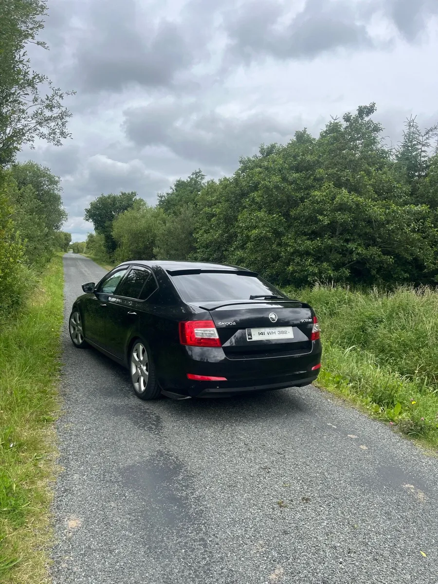 Skoda Octavia 2.0TDi Elegence - Image 4