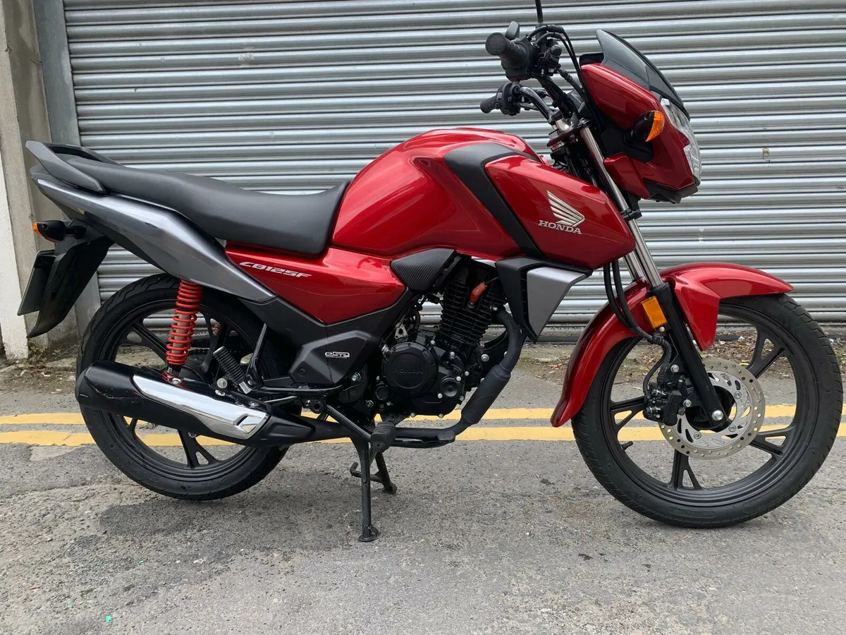 Honda CB125F - Image 1