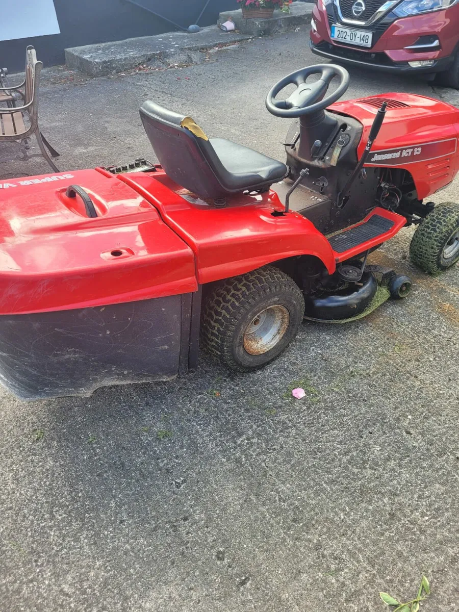 Jonsered ride on lawnmower for sale - Image 3