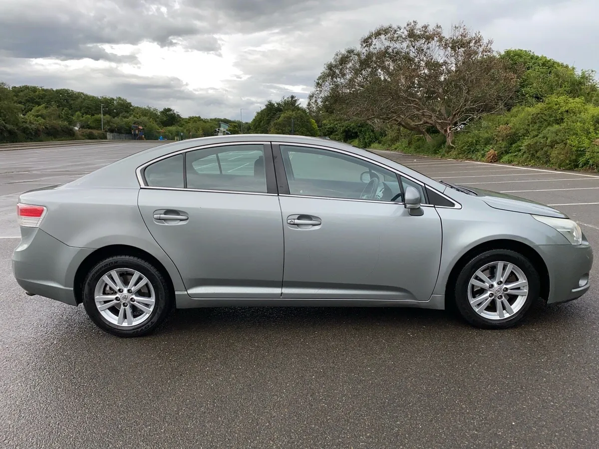 2010 TOYOTA AVENSIS 2.0 D4D NEW NCT & TAX **MINT** - Image 1