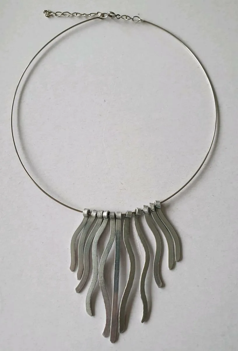 925 Silver Retro Style Wave Collar Necklace - Image 1