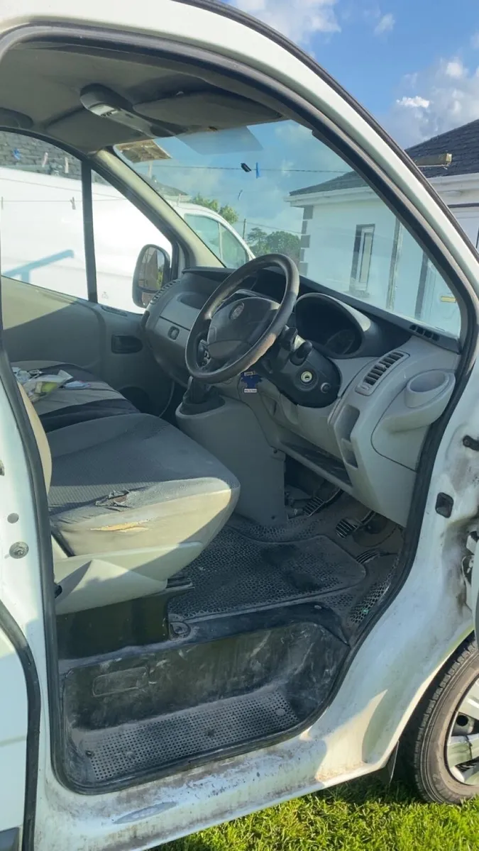 Van for sale - Image 4