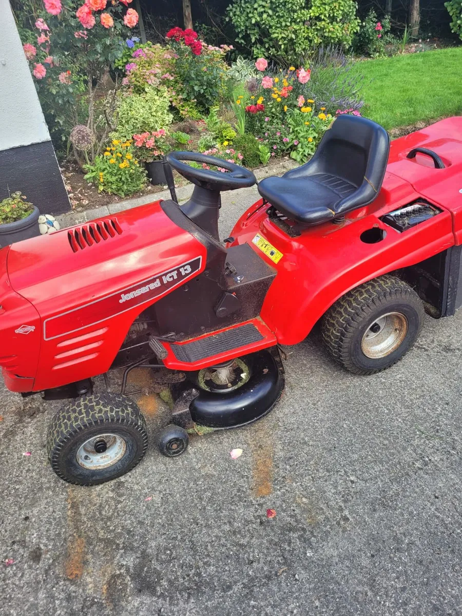 Jonsered ride on lawnmower for sale - Image 1