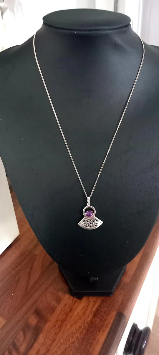 Sterling silver Celtic knot pendant and chain