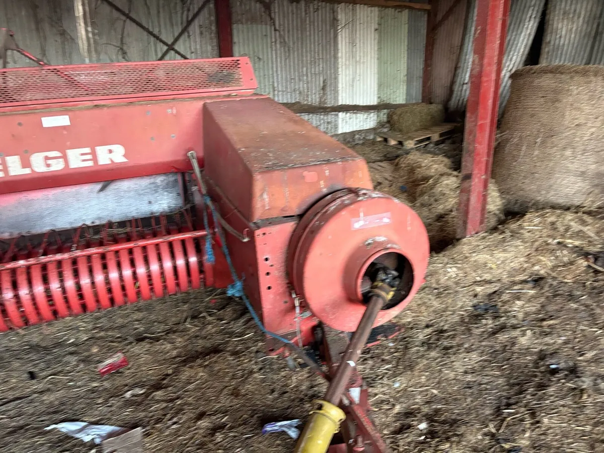 Welger   AP530square bailer - Image 2