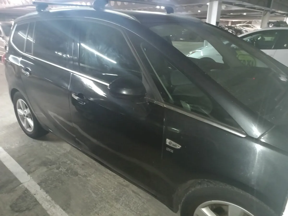 Vauxhall Zafira 2012 - Image 2