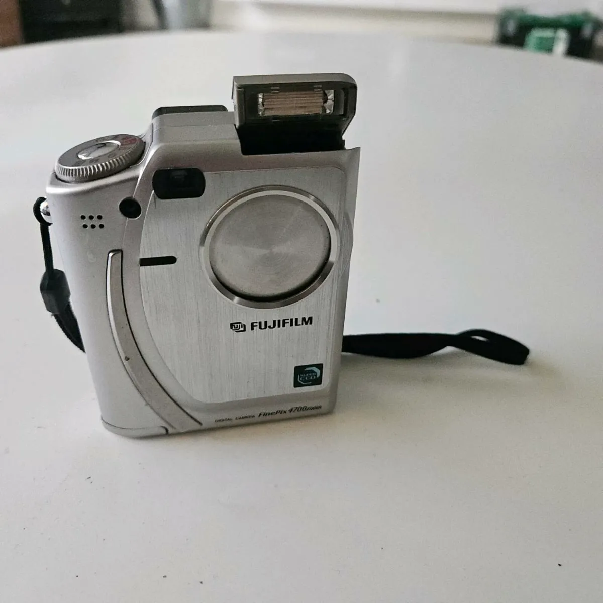 Fujifilm digital camera - Image 4