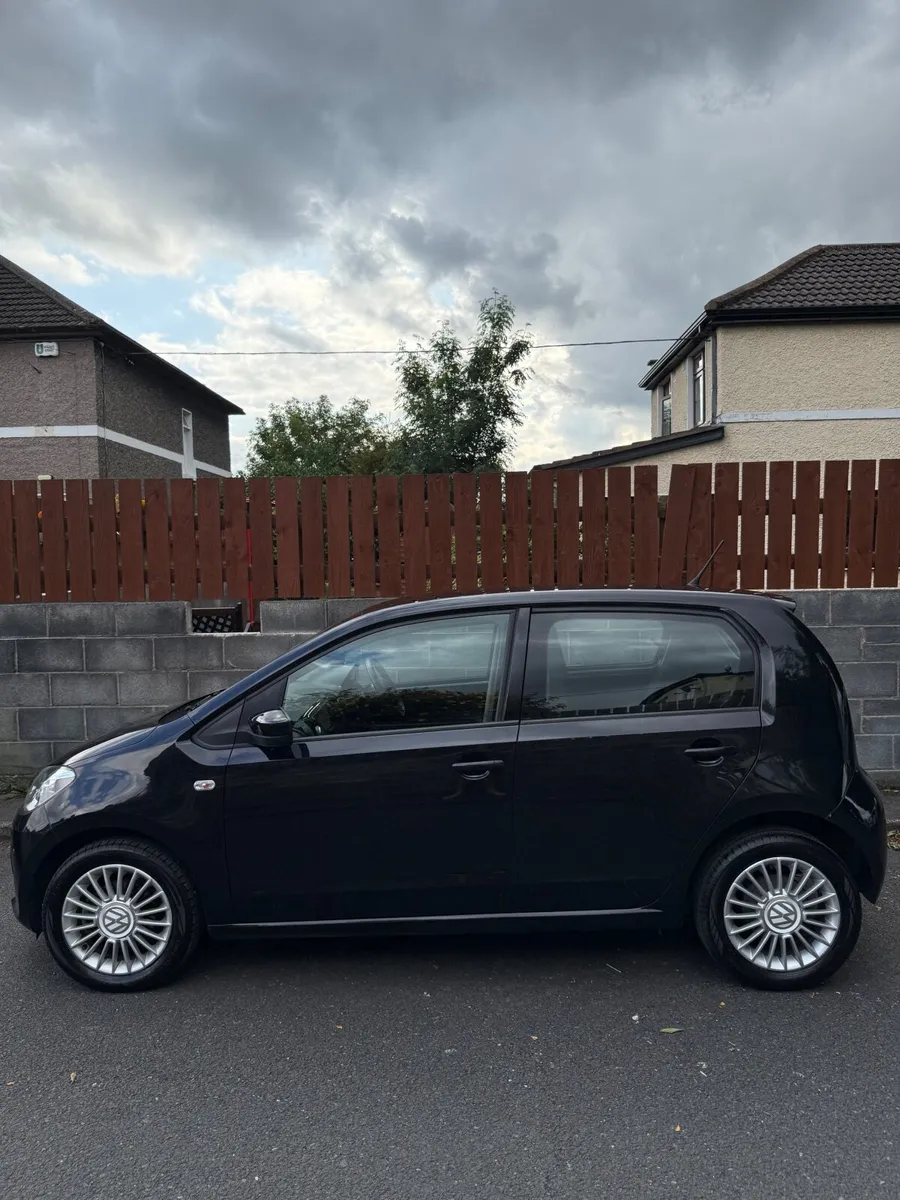 Volkswagen up! 2015 - Image 4