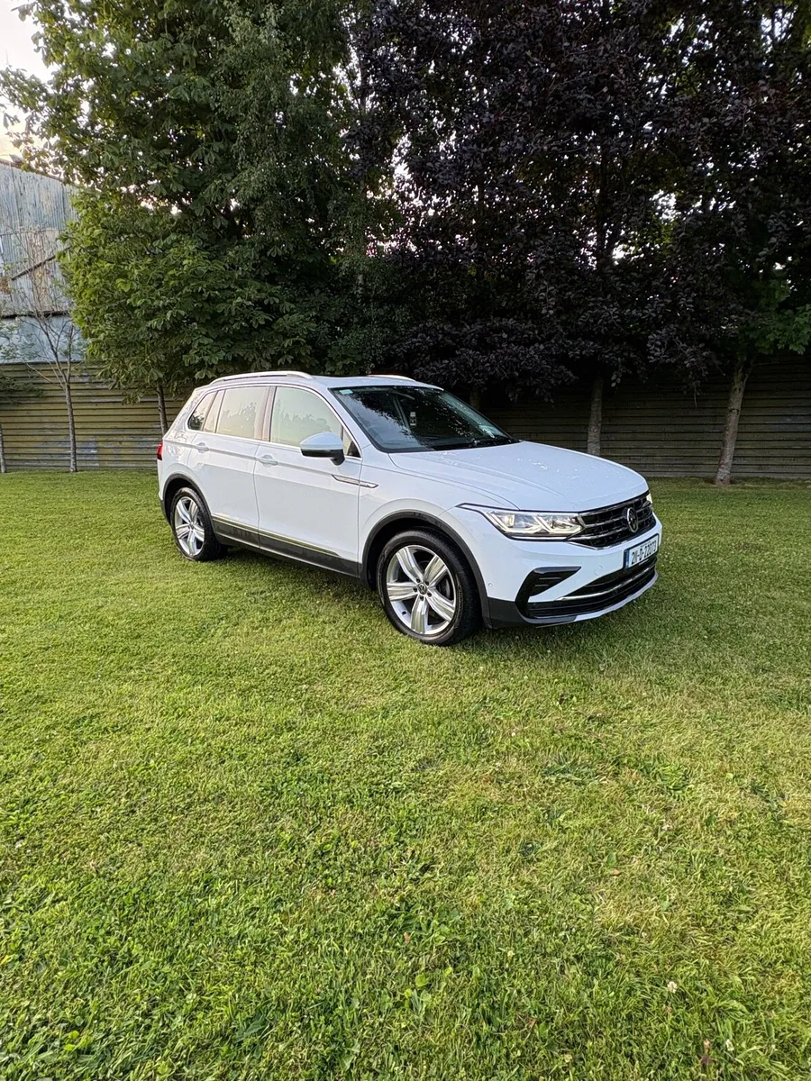 Volkswagen Tiguan 2.0 Diesel Elegance - Image 2