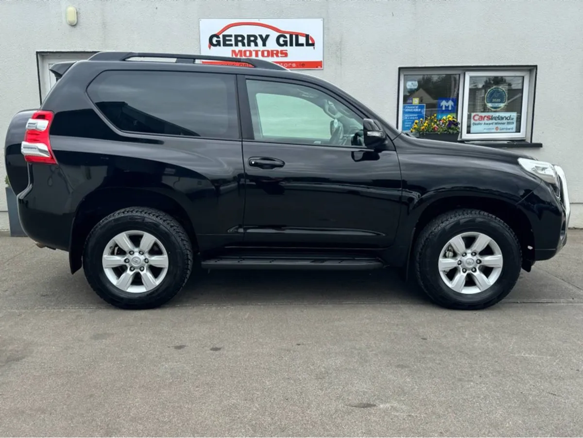 Toyota Landcruiser Land CRU LC SWB Commercial 2DR - Image 4