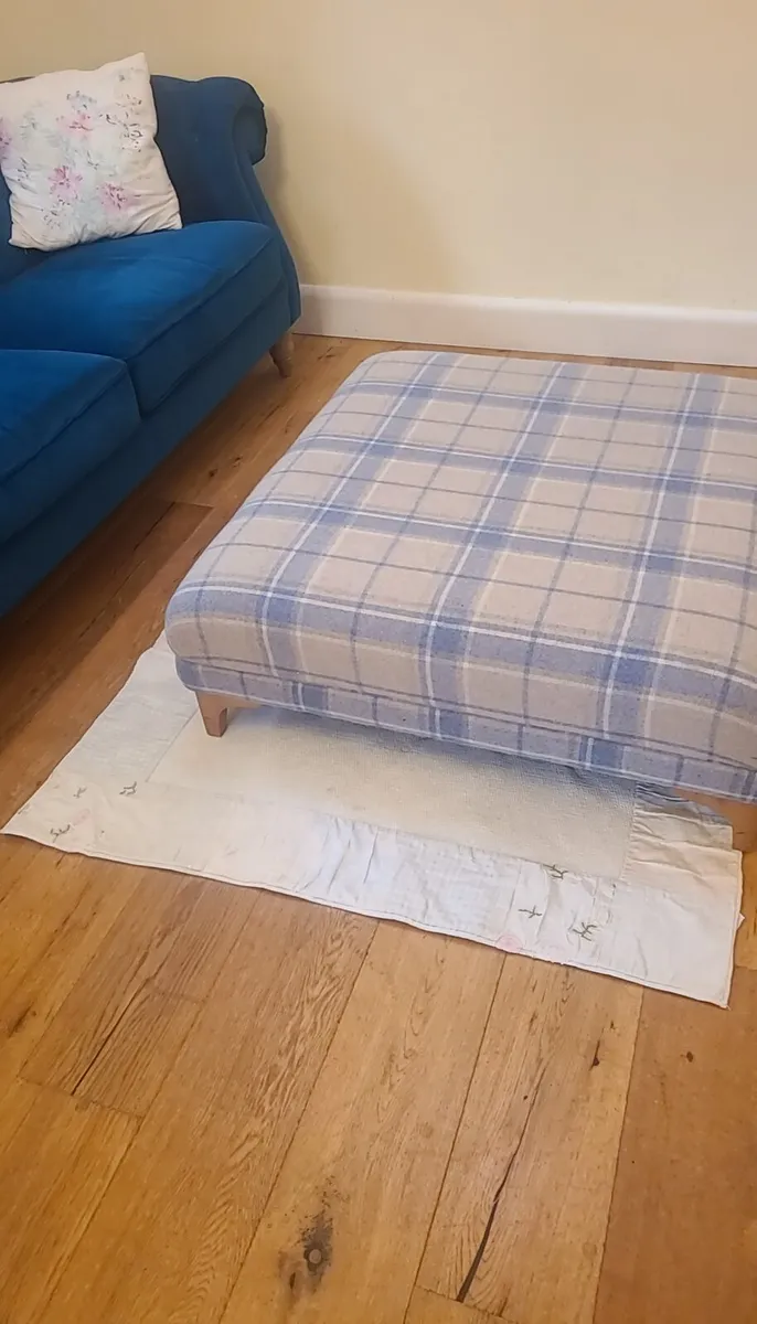 Fabric ottoman - Image 3