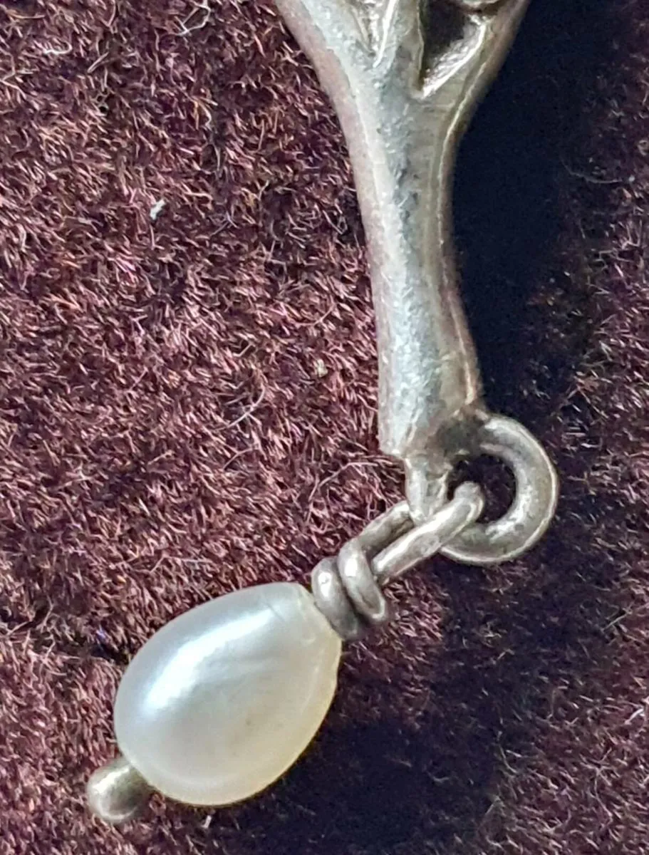 Silver & Seed Pearl Floral Drop Earrings - Image 4