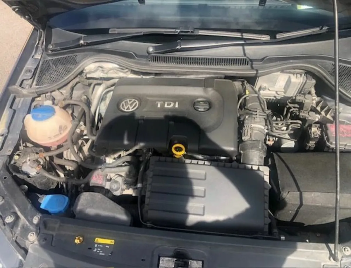 Volkswagen Polo 2015 1.4 TDI - Image 2