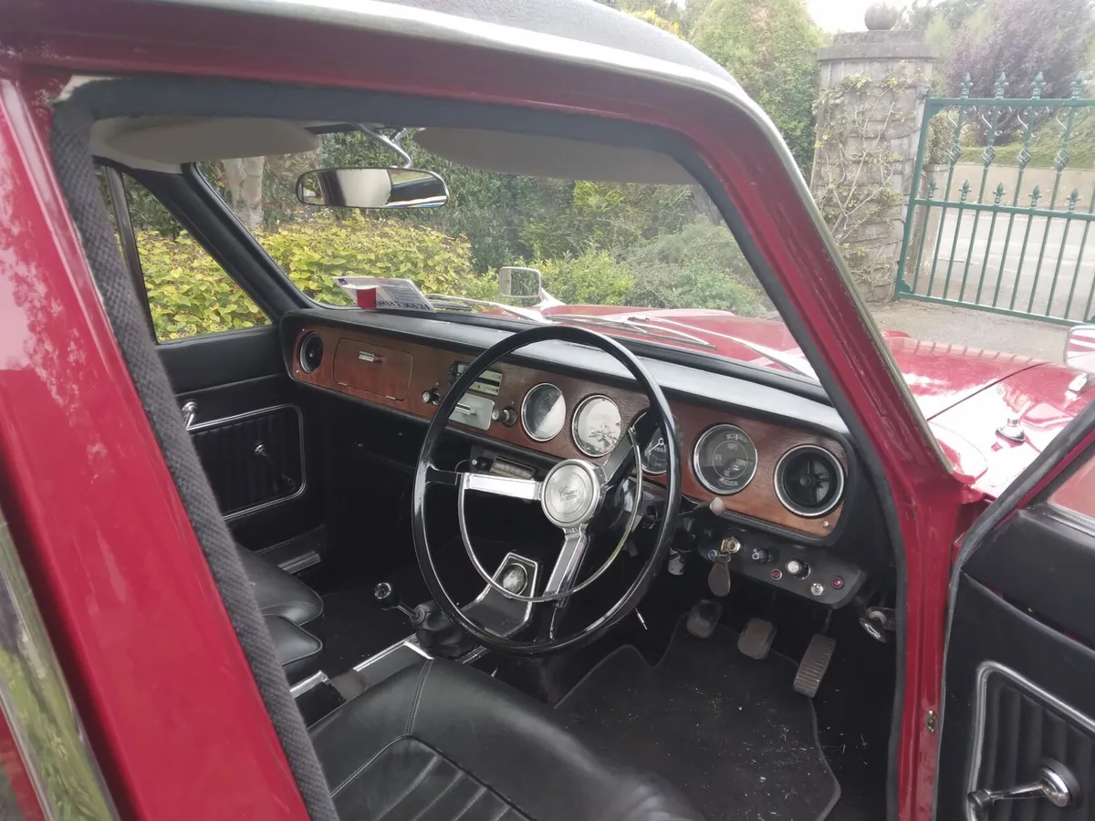 Ford corsair 2000e - Image 4