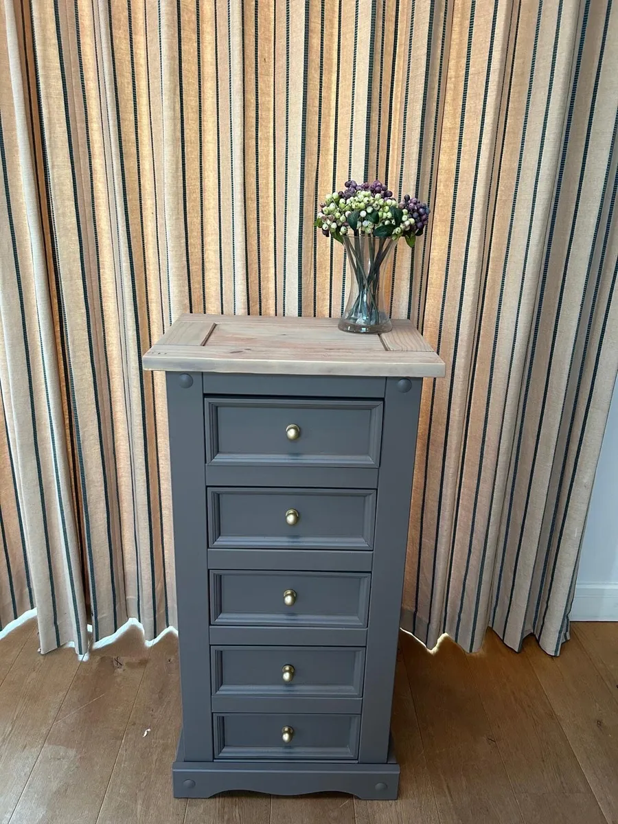 Tall boy / drawers - Image 1