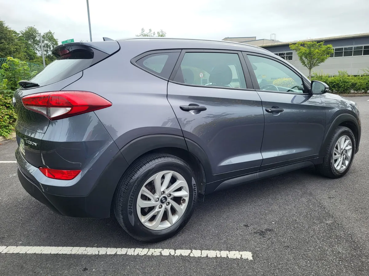 2018 HYUNDAI TUCSON 1.7D  LOW MILES - Image 2