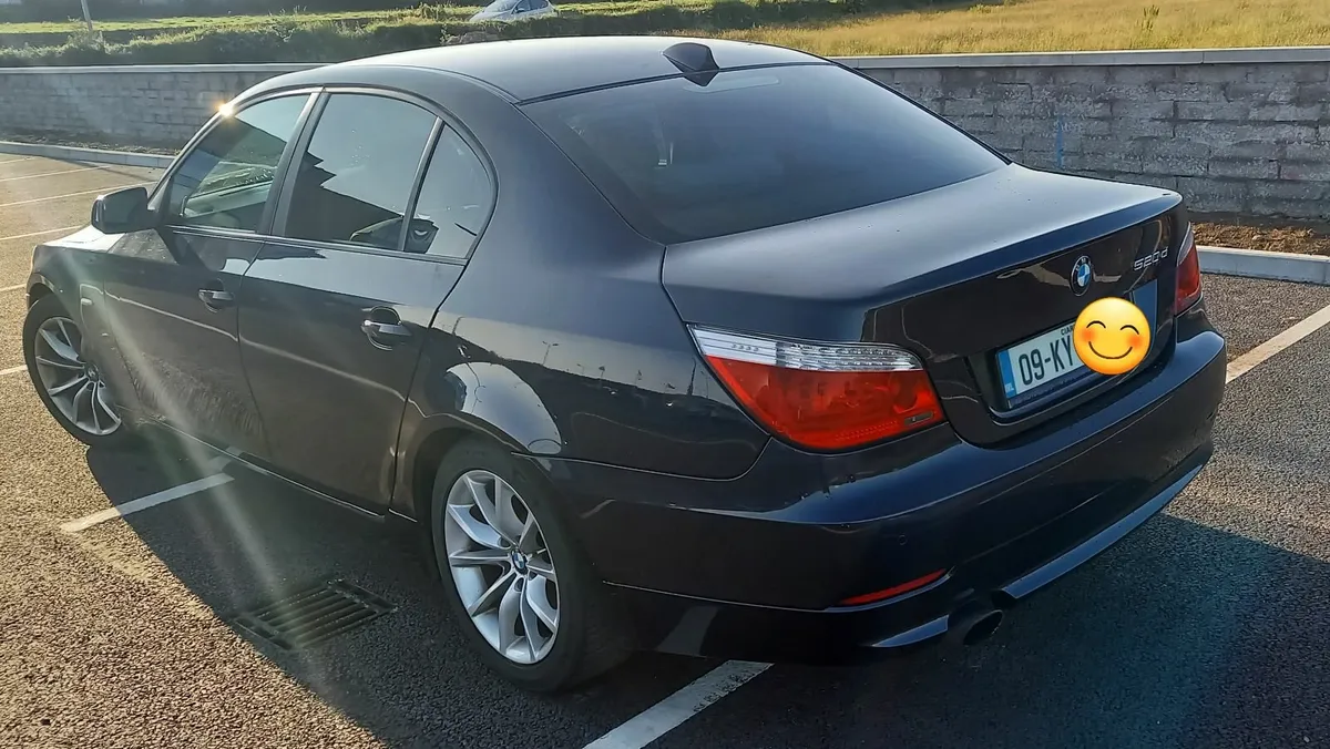 BMW 5-Series 2009 - Image 4